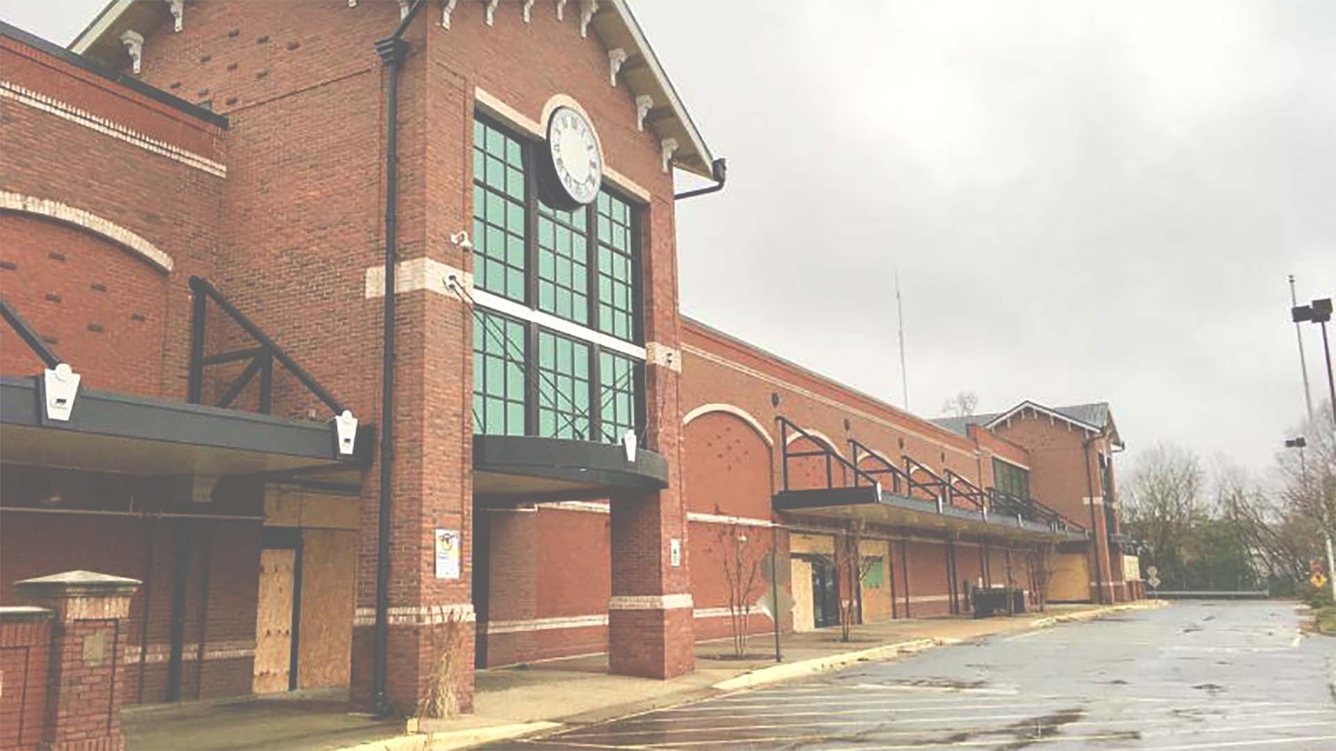 If A Kroger Becomes A Self Storage Facility, Will Everyone Go Hungry?